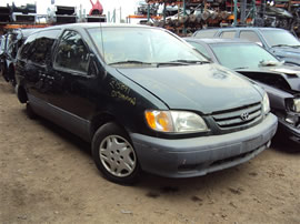 2001 TOYOTA SIENNA CE, 3.0L AUTO, COLOR GREEN, STK Z15841